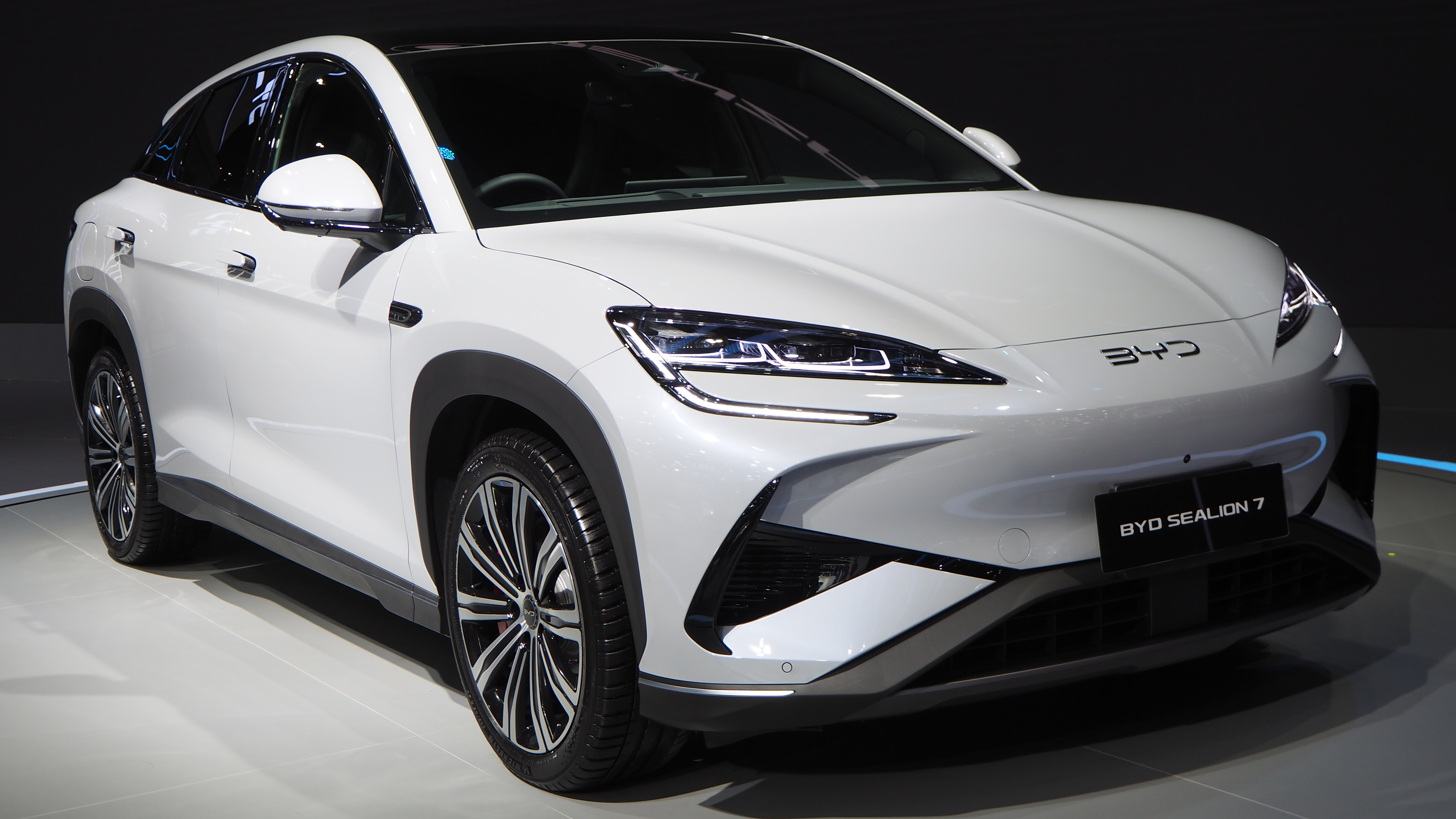 amp. electric vehicle leasing